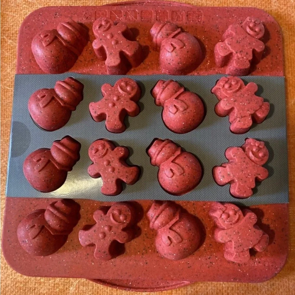 16ct Silicone Gingerbread Snowman‎ Mini Muffin Pan No BPA New Without Packaging
